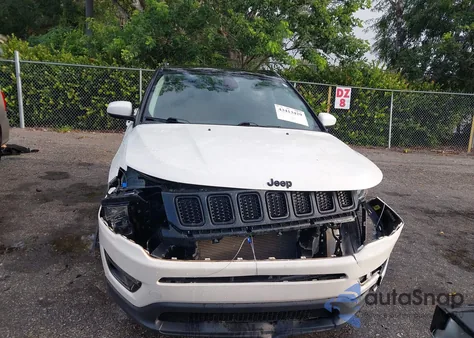 2021 Jeep Compass Altitude Fwd из США, поврежденный, VIN 3C4NJCBB8MT567729